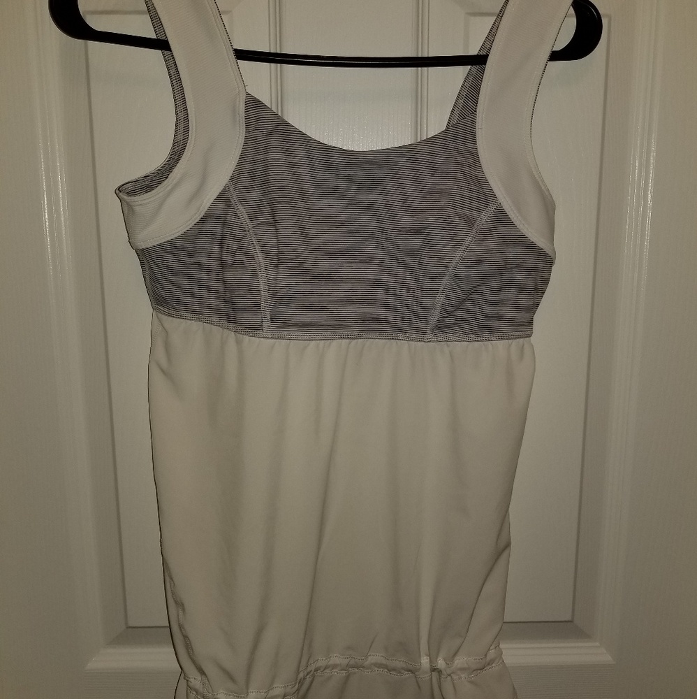 Lululemon Athletica tank. Sz small